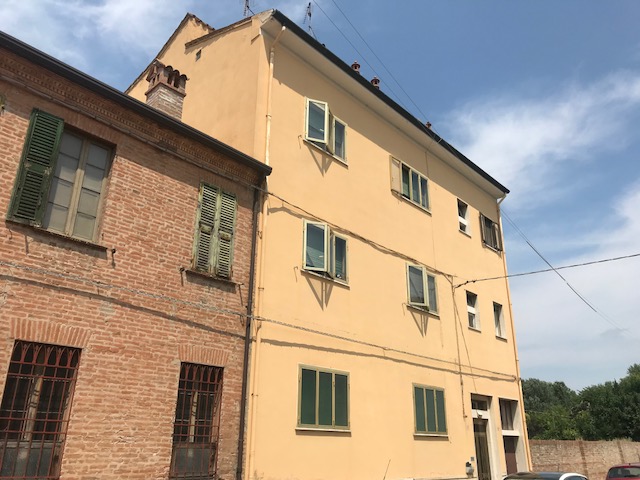  ferrara vendita quart: centro storico area-casa