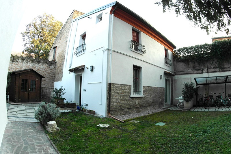  ferrara vendita quart: centro storico area casa
