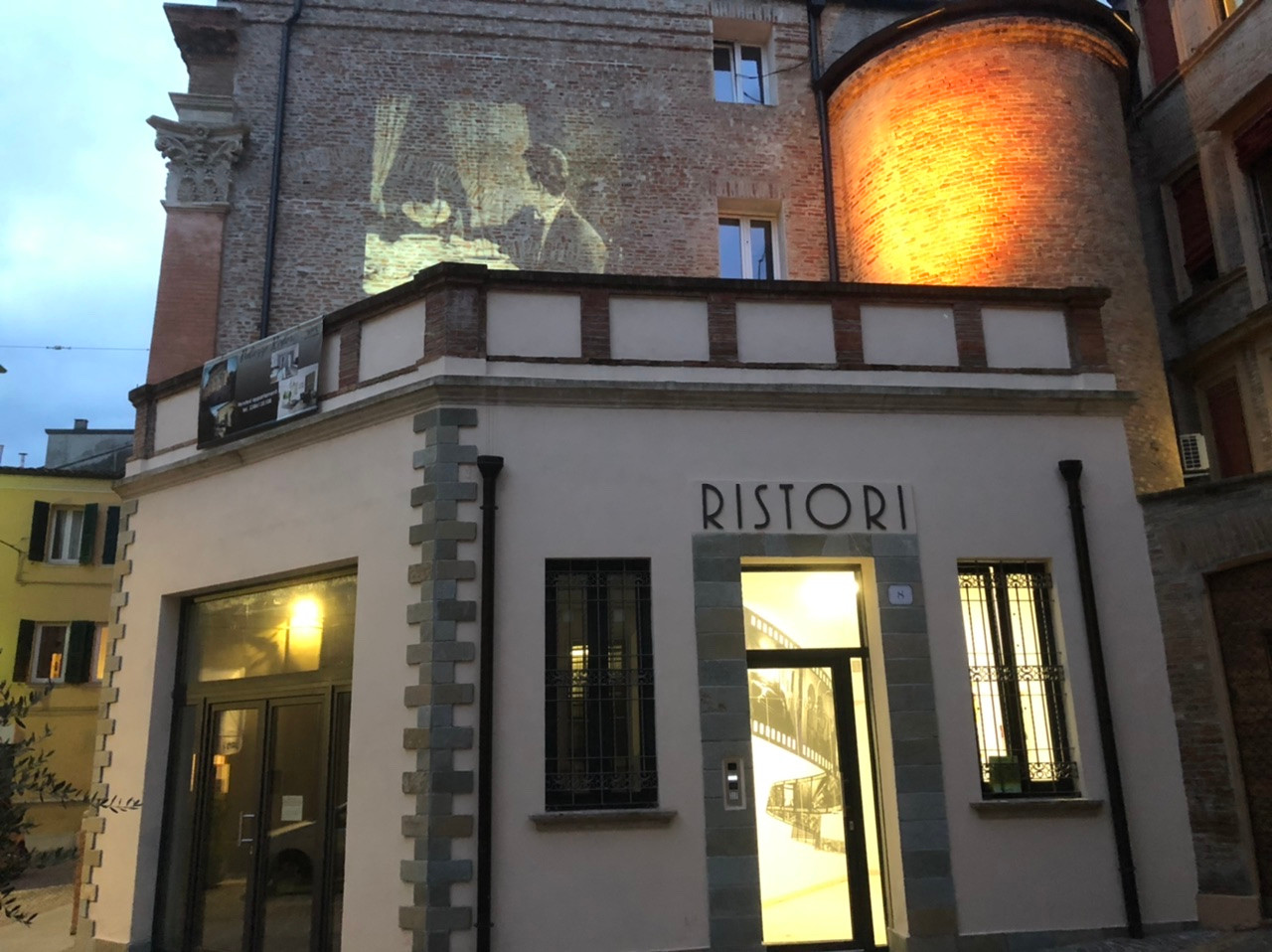 Appartamento FERRARA vendita  Centro Storico  AREA CASA