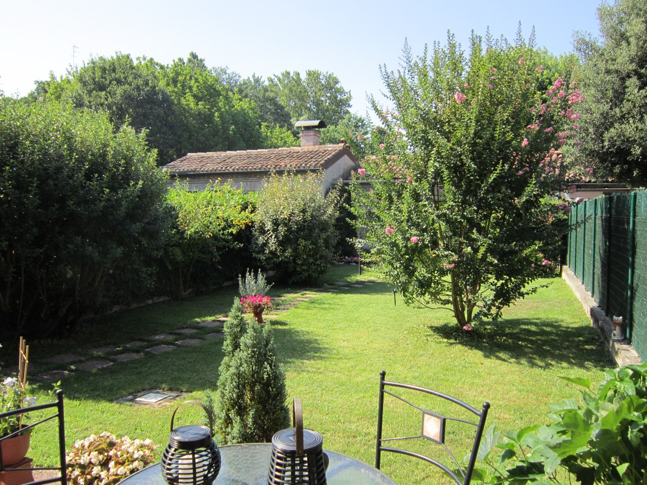 Villa Unifamiliare - Indipendente FERRARA vendita  Piazza Ariostea  AREA CASA