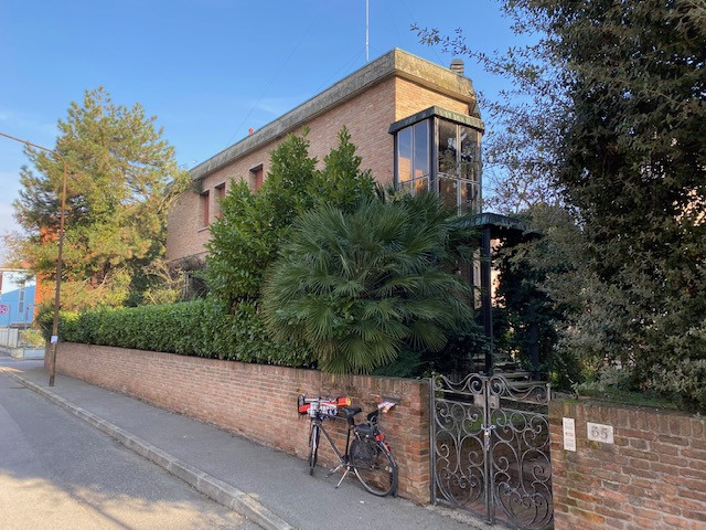 Villa Unifamiliare - Indipendente FERRARA vendita  Via Bologna  AREA CASA