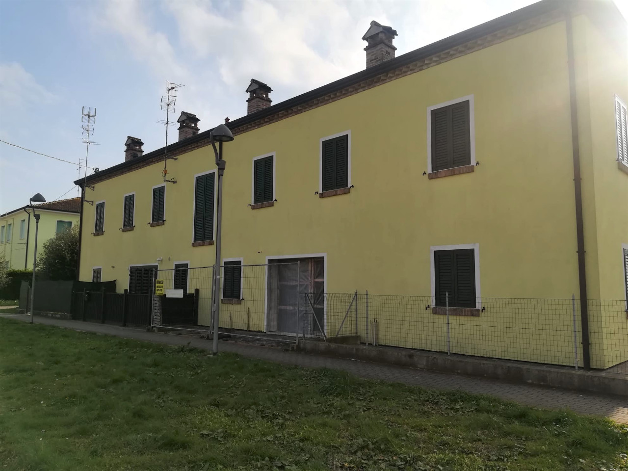  ferrara vendita quart: monestirolo area casa