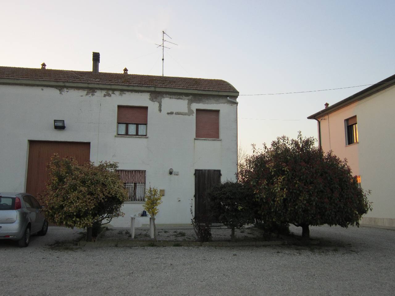  ferrara vendita quart: torre fossa area casa