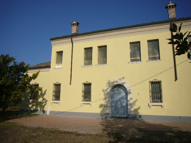 Villa Unifamiliare - Indipendente FERRARA vendita  Via Pomposa  BOZZOLANI IMMOBILIARE