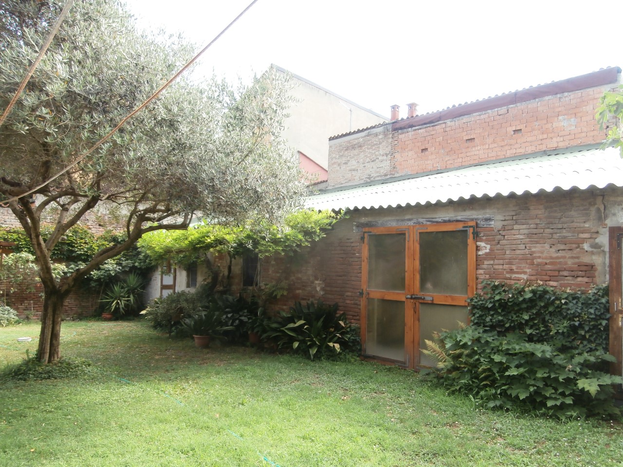  ferrara vendita quart: centro storico bozzolani immobiliare