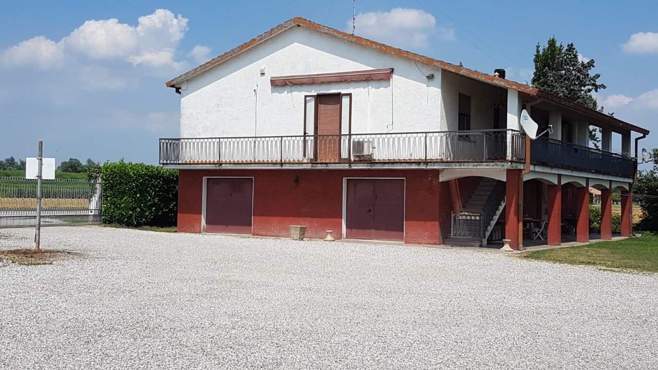 Villa Unifamiliare - Indipendente RO vendita  Ro Ferrarese  BOZZOLANI IMMOBILIARE