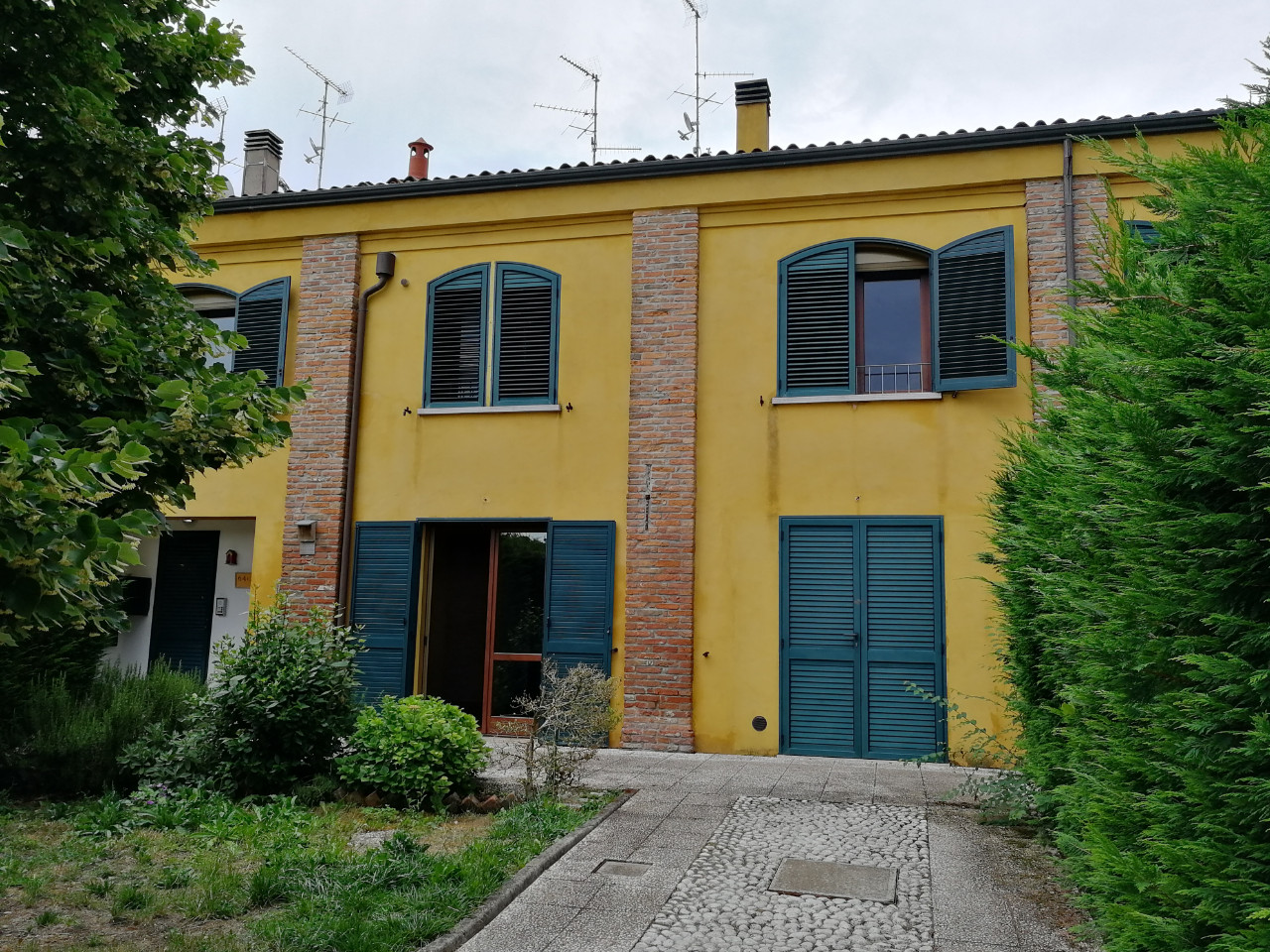 Villa Affiancata - Schiera FERRARA vendita  Francolino  BOZZOLANI IMMOBILIARE