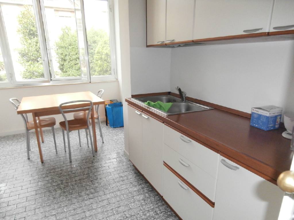 Appartamento FERRARA affitto  Centro Storico  BOZZOLANI IMMOBILIARE