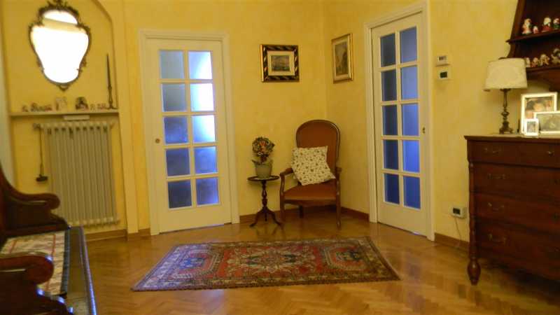 ferrara affitto quart: centro storico bozzolani immobiliare