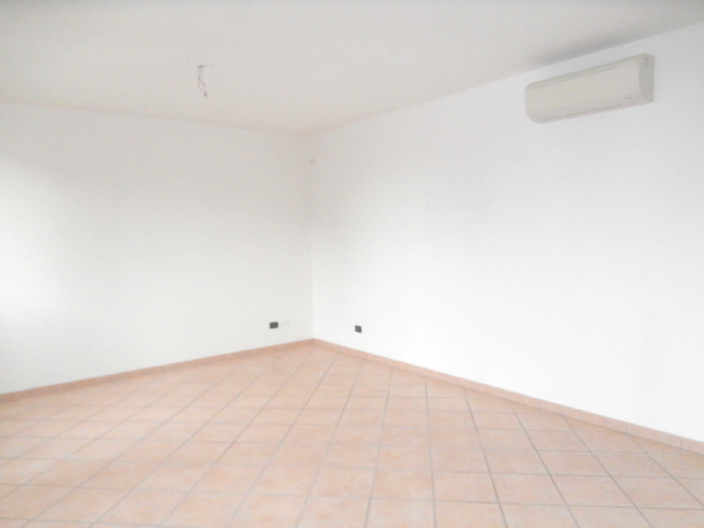 Appartamento FERRARA vendita  Via Pomposa  BOZZOLANI IMMOBILIARE