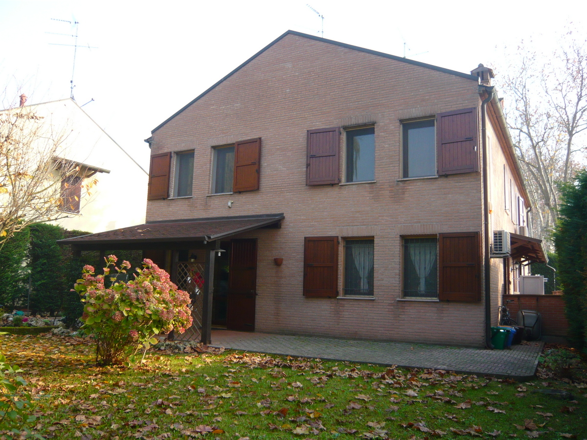  ferrara vendita quart: via comacchio immobiliare cavour