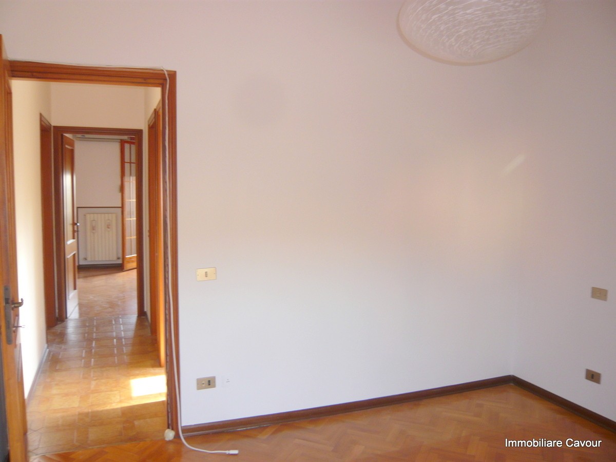 Appartamento FERRARA vendita  Via Bologna  IMMOBILIARE CAVOUR