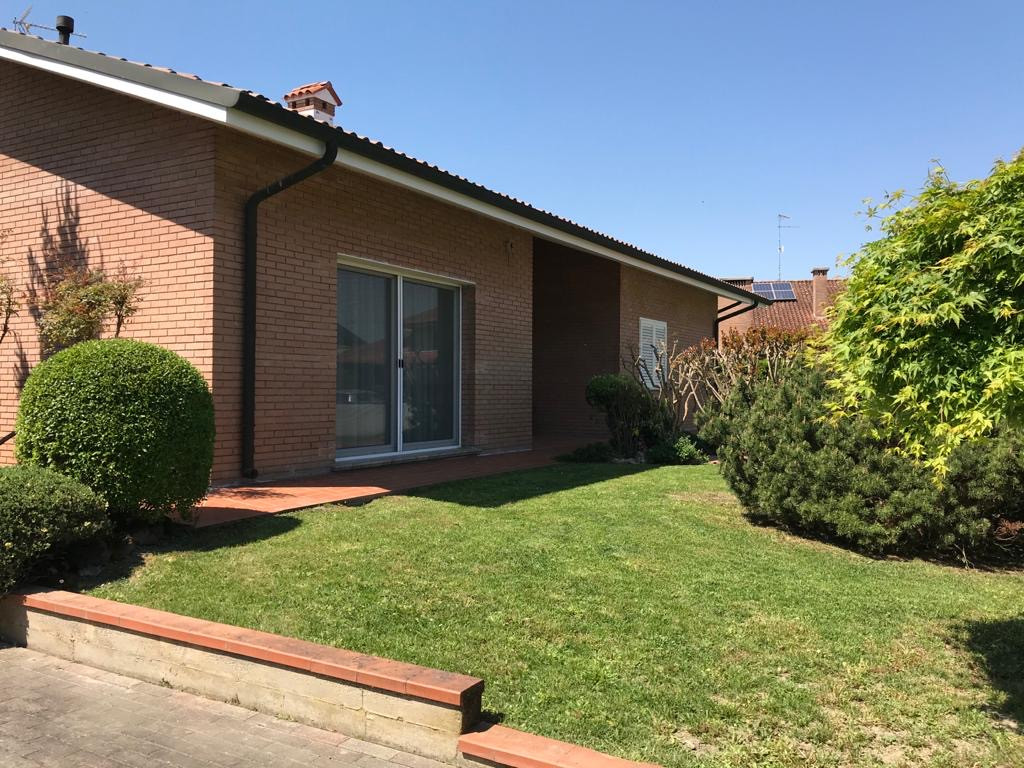 Villa Unifamiliare - Indipendente OCCHIOBELLO vendita  Occhiobello  Le case Intermedia