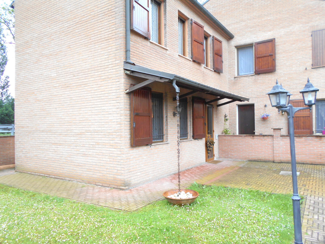 Villa Bifamiliare in vendita Ferrara Zona Via Comacchio