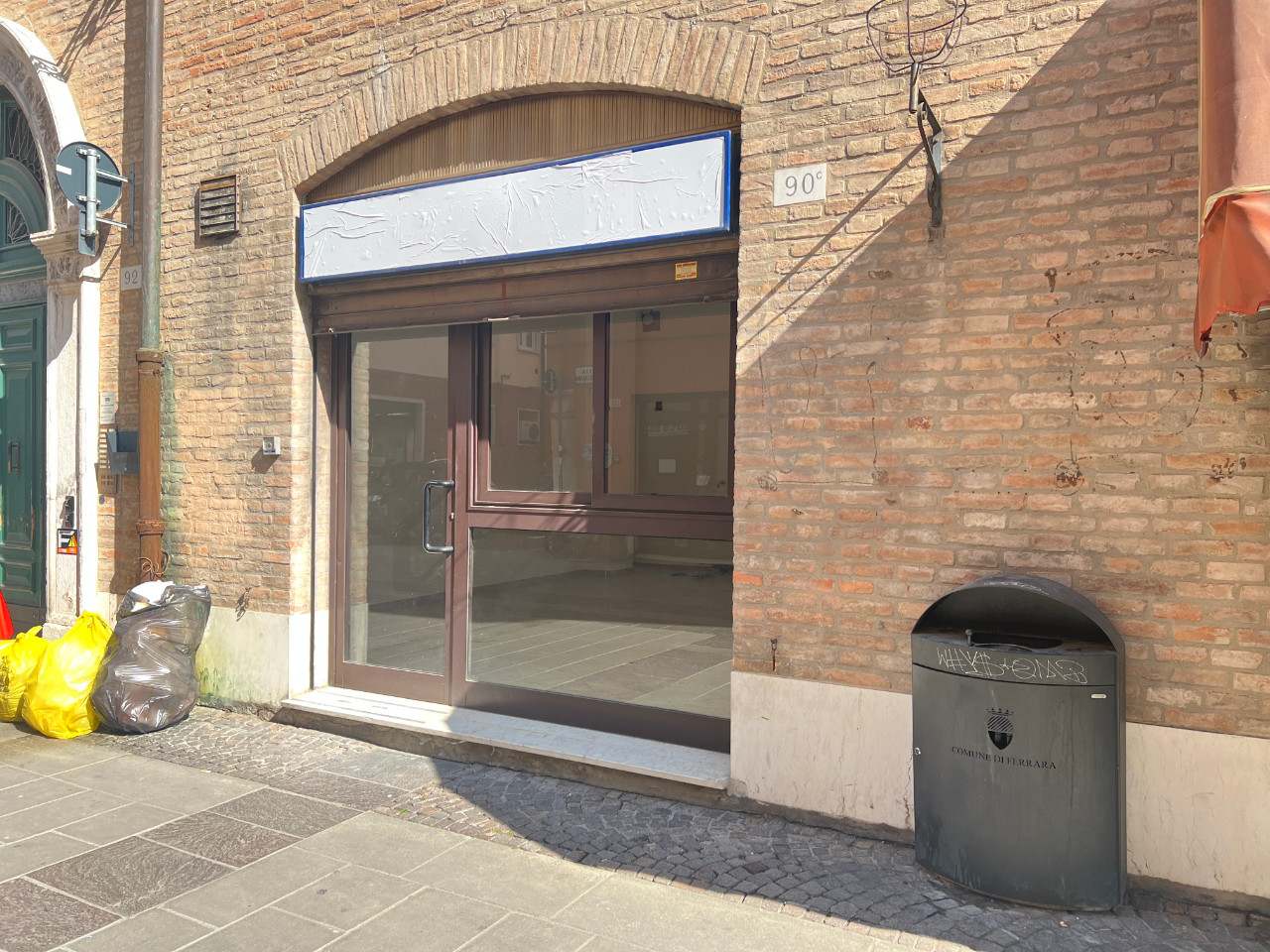 Negozio in affitto Ferrara Zona Centro Storico