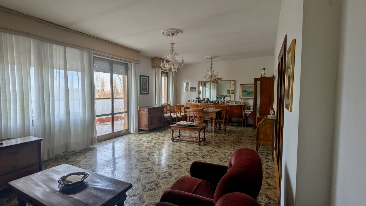 Appartamento in vendita Ferrara Zona Entro Mura