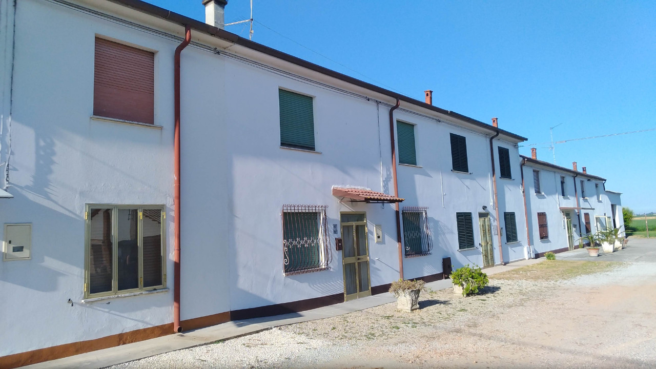 Quadrifamiliare Porzione in vendita Tresigallo