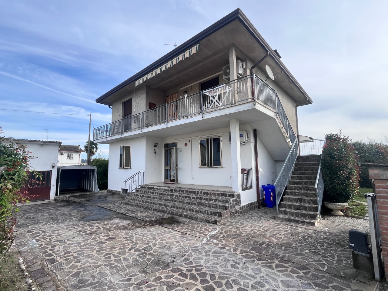 Casa Indip. in vendita Berra