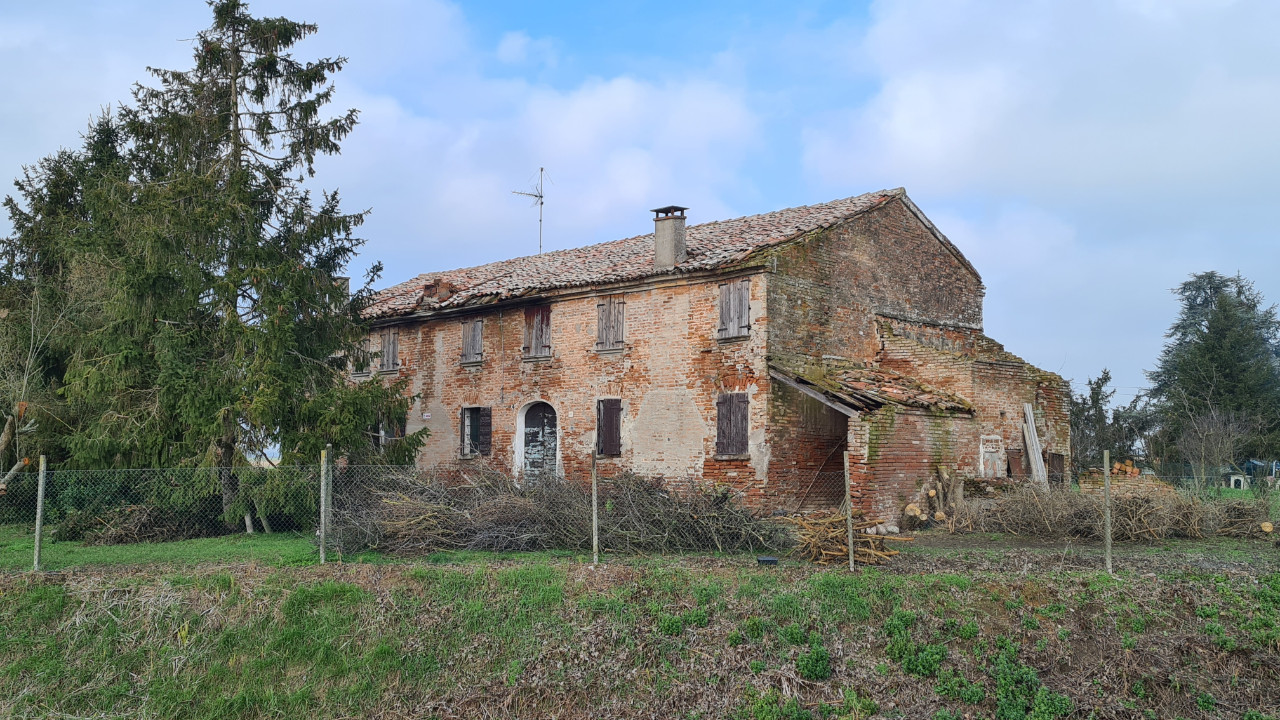 Rustico in vendita Ferrara Zona Via Copparo