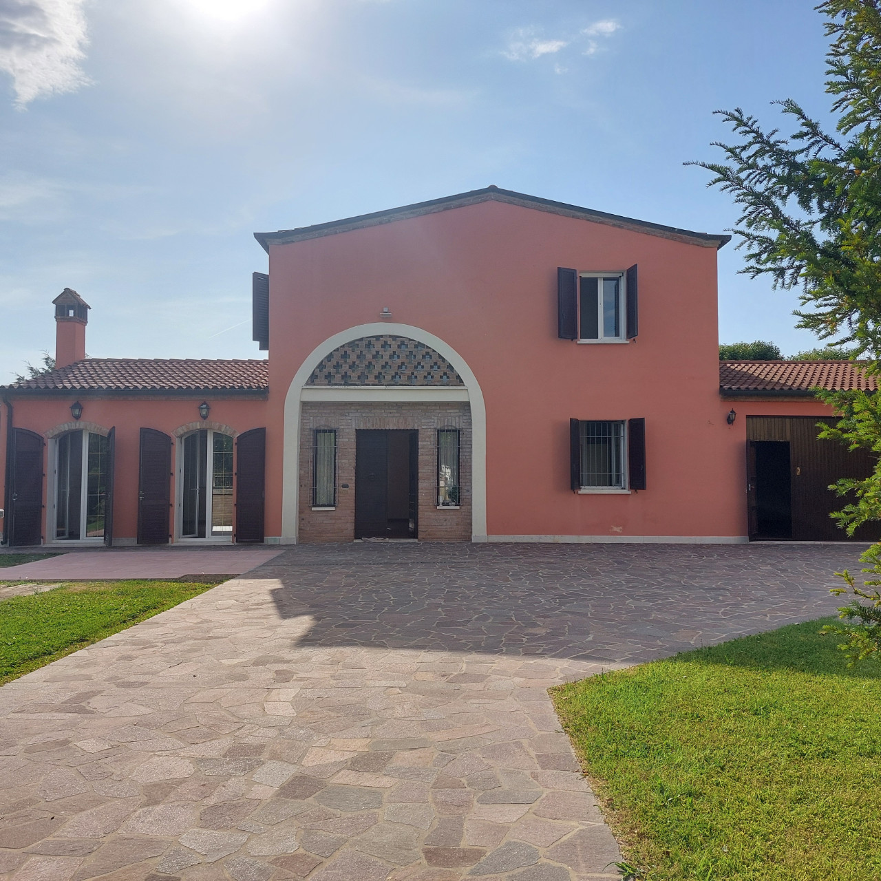Villa Indip. in affitto Occhiobello